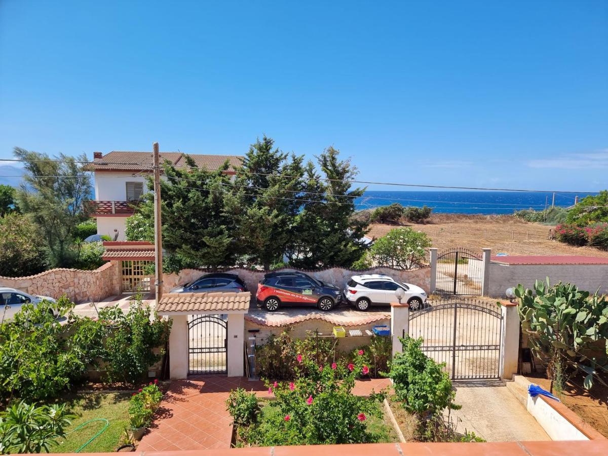 Villa Flora - With Sea View, 2 Minutes Walk To Beach Trappeto  Zewnętrze zdjęcie